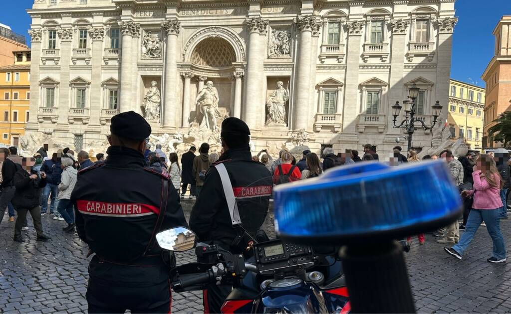 Roma, weekend di Pasqua da incubo per i turisti: furti a raffica in centro  e in metro