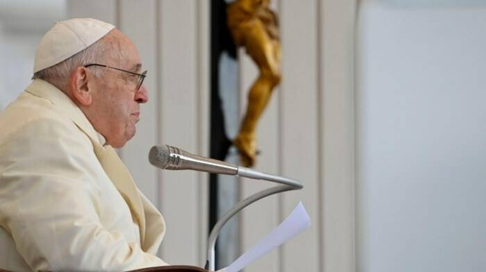 I consigli del Papa per vivere bene la Pasqua: “Via le cose inutili dal guardaroba dell’anima”