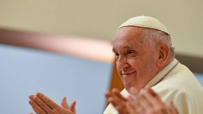 Il Papa: “Dal comunismo al consumismo, attenti alle ideologie che non danno libertà”