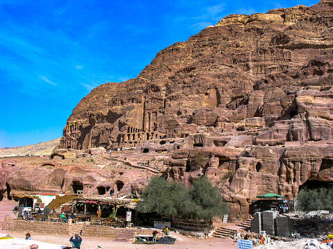 Giordania, cade da 25 metri: turista italiano muore a Petra