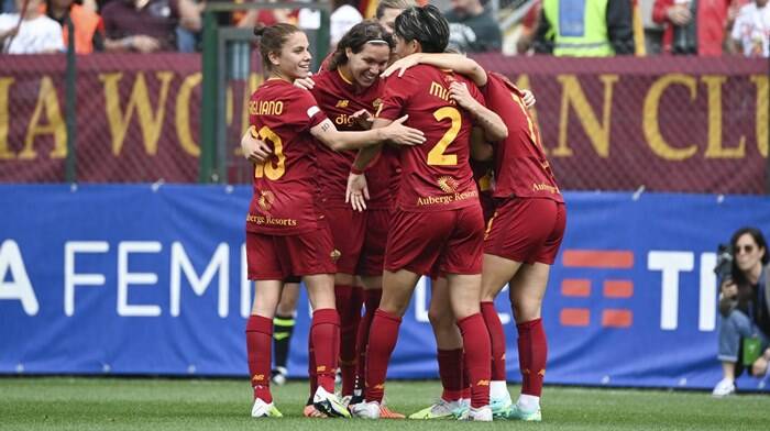 La Roma femminile fa la storia: per la prima volta vince lo scudetto (con 4 giornate d’anticipo)