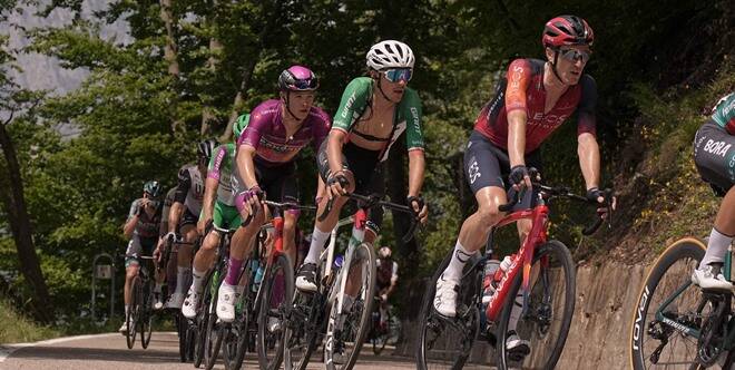 Giro d’Italia 2024, la terza tappa Novara-Fossano: 166 km con Pogacar maglia rosa