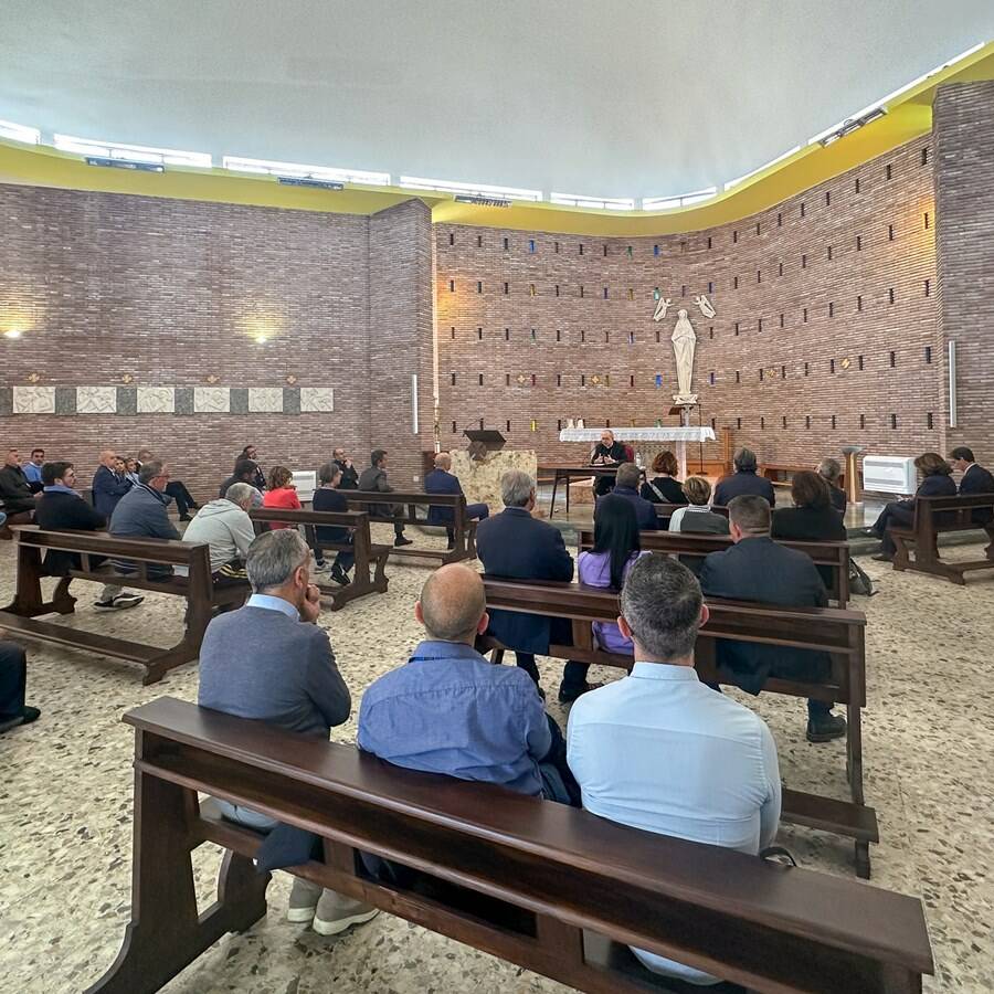 Sinodo dei Vescovi: la Chiesa in ascolto dei lavoratori dell’aeroporto di Fiumicino