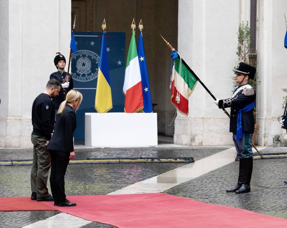 Zelensky a Roma incontra Mattarella e Meloni: “L’Italia è al fianco dell’Ucraina” – VIDEO
