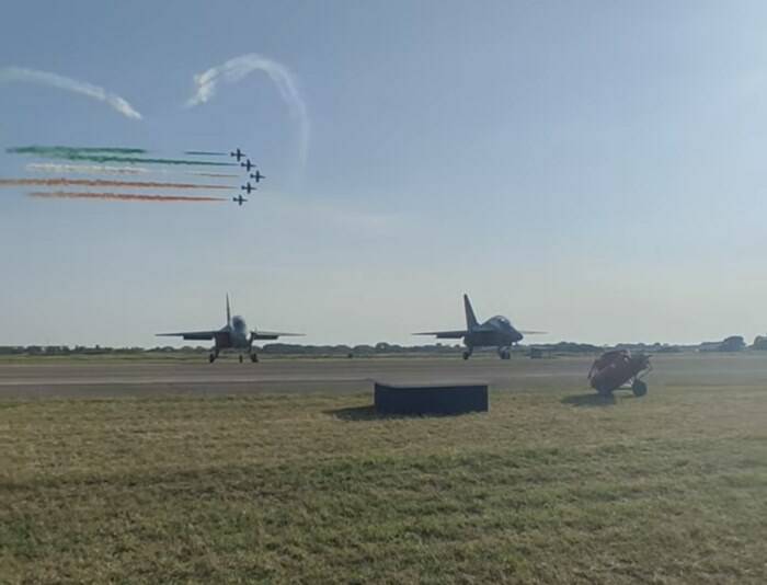 Air Show a Pratica di Mare. Frecce Tricolori, parata aerea, veicoli storici: gli scatti più belli