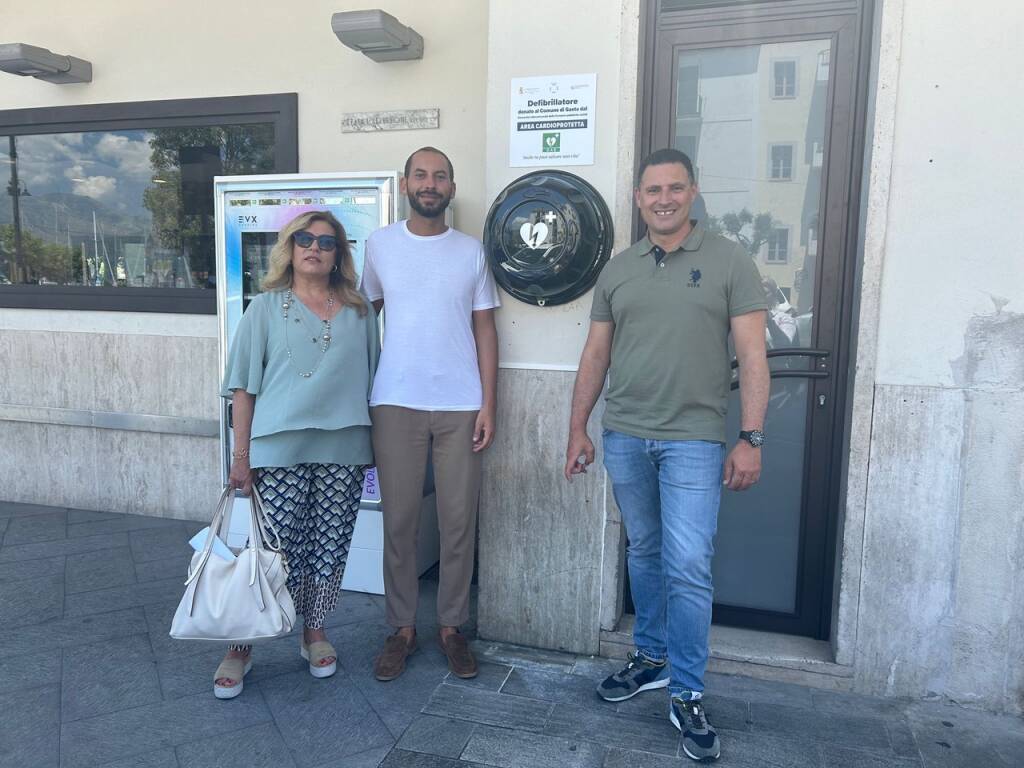 Gaeta è città cardio-protetta: a piazza della Libertà il primo defibrillatore pubblico