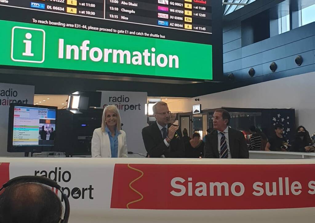 Un viaggio da raccontare e da condividere: a Fiumicino nasce &#8220;OnAirport&#8221;, la &#8220;radio dei passeggeri&#8221;