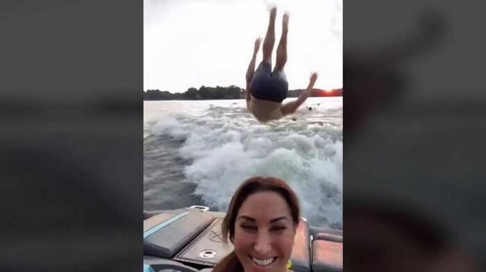Il “salto dalla barca”: l’ultima folle challenge di TikTok che ha già fatto 4 morti