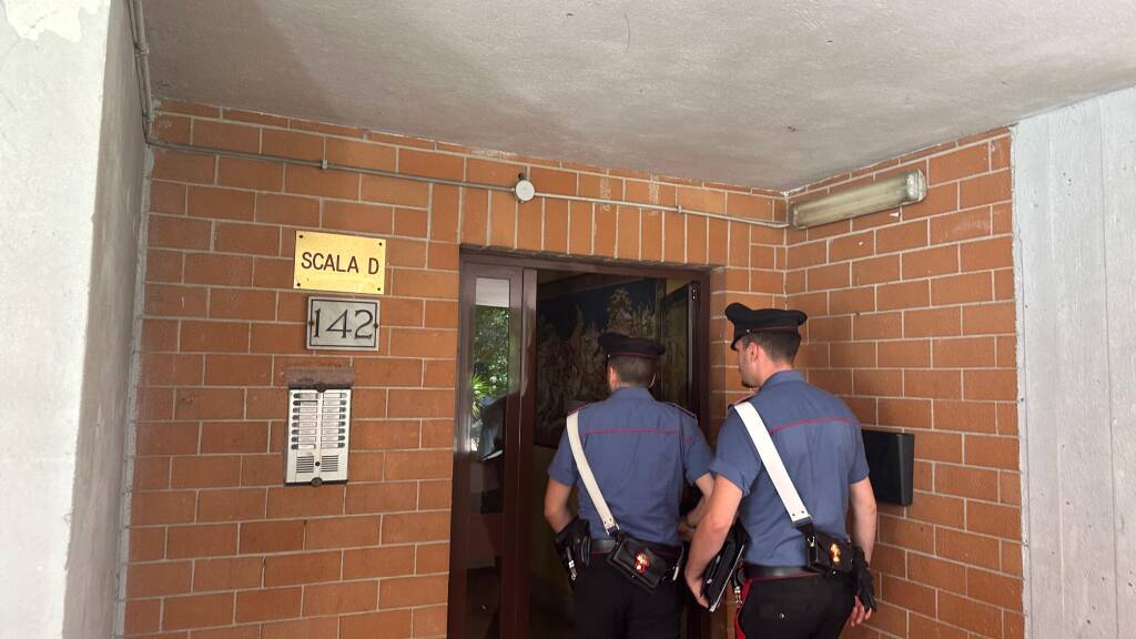 Gas e luce “a scrocco” nelle case popolari occupate: blitz dei carabinieri a Ostia