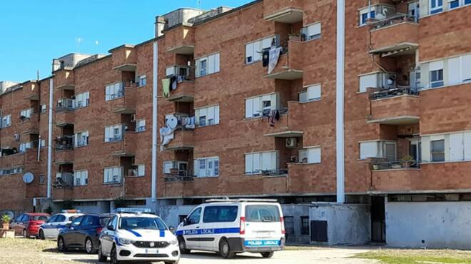 Ardea, sgombero alle case popolari di Largo dei Germani: sequestrato un appartamento