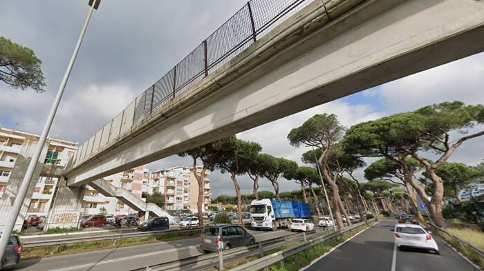 In arrivo due ascensori ai cavalcavia della stazione di Ostia antica