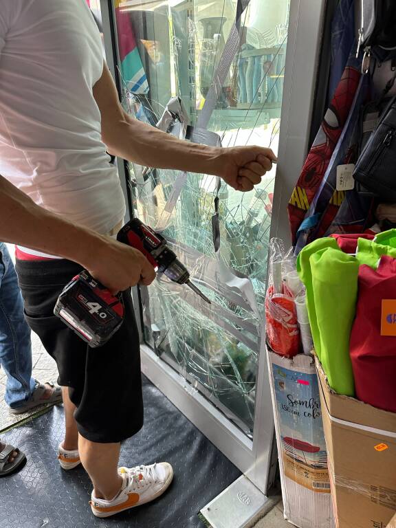 Lido centro, vandali-ladri (ancora) in azione. Il Comitato: “Situazione grave”