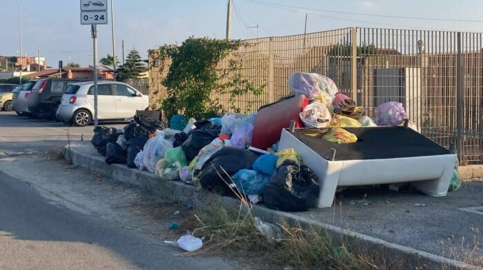 Scempio a Maccarese: ennesima discarica abusiva sul lungomare