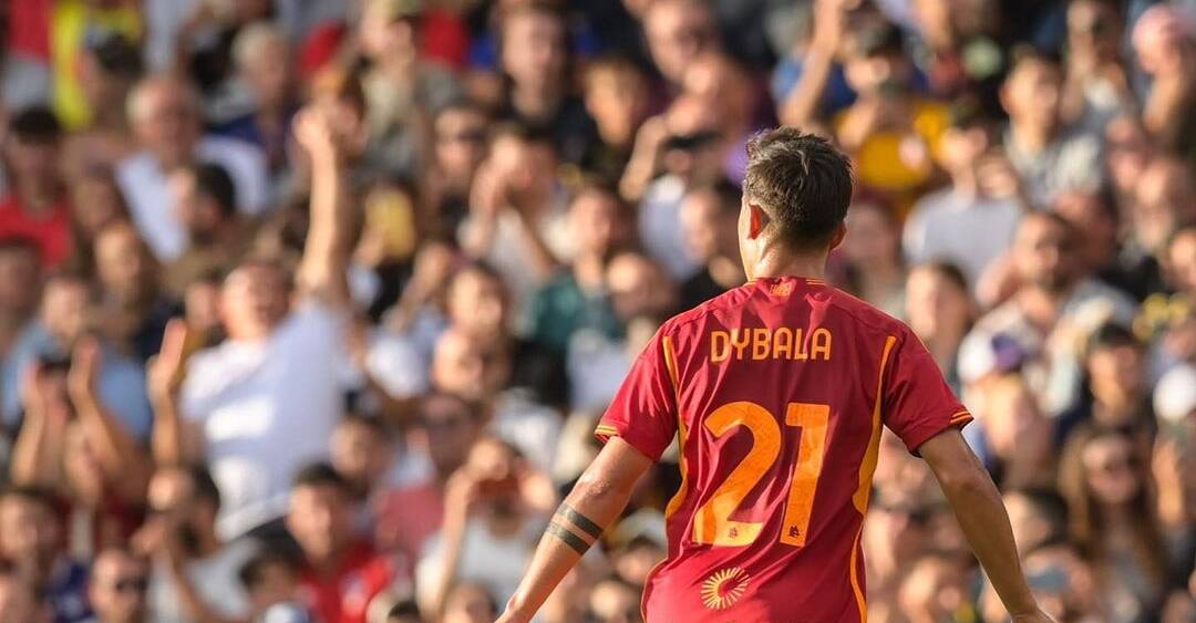 Roma, trema Mourinho: Dybala out contro il Tolosa