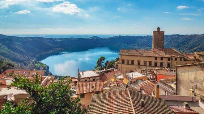 Il Comune di Nemi è ufficialmente uno dei “Borghi più belli d’Italia” e lancia le date di Borgo di Vino 2023
