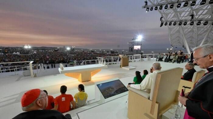Gmg. Nella notte di Lisbona un milione di giovani prega col Papa: “La gioia è missionaria”