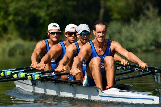 Mondiali di Canottaggio, il quattro di coppia senior maschile vola in semifinale