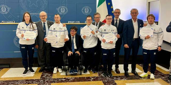 Parakarate, gli atleti della Nazionale Fijlkam al Consiglio dei Ministri: Abodi premia gli Azzurri