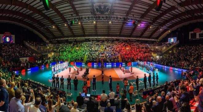 Europei di Volley Maschile, l’Italia reagisce al secondo set e travolge l’Estonia