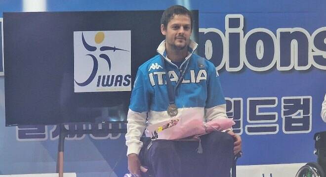 Coppa del Mondo Scherma Paralimpica, l’Italia brilla d’argento con Matteo Betti