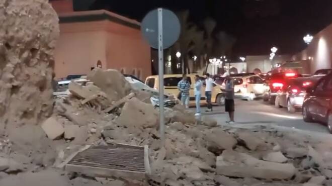 Terremoto in Marocco nella notte: 30 secondi di terrore, oltre 800 morti