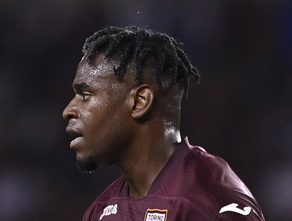 Zapata gela Mourinho: Torino-Roma finisce 1-1