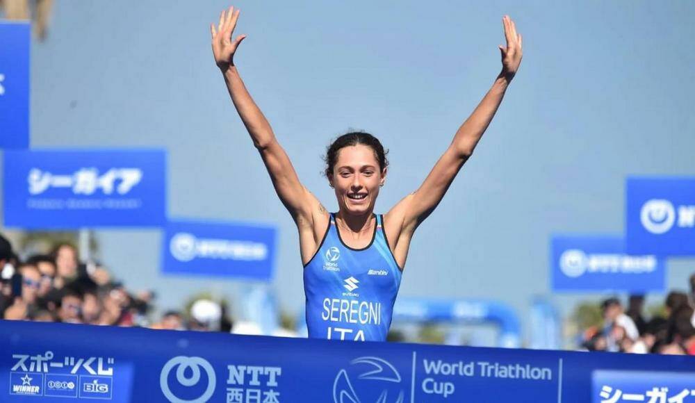Coppa del Mondo di Triathlon, Seregni vince in Giappone: fa il terzo oro stagionale