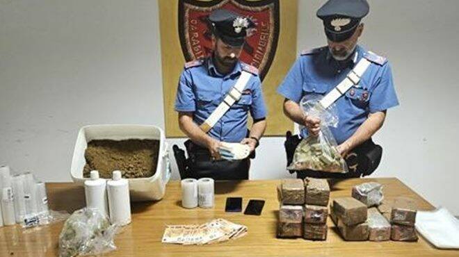 carabinieri droga Roma