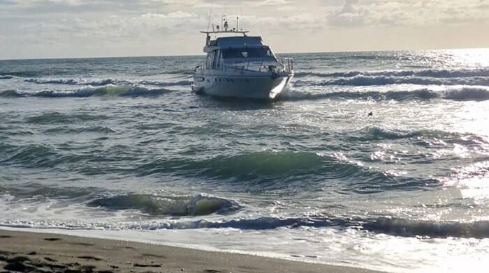 Yacht fantasma a Fregene: cosa è emerso dall’indagine della Guardia Costiera