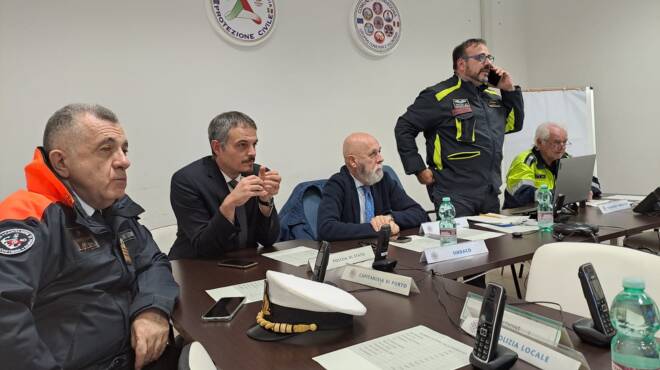 Incendi a bordo nave: l’esercitazione della protezione civile a Civitavecchia