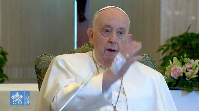 Papa Francesco non si affaccia durante l’Angelus: aveva un’infiammazione ai polmoni