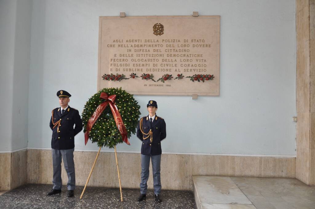 Commemorazione dei defunti, la Polizia di Latina omaggia i suoi caduti