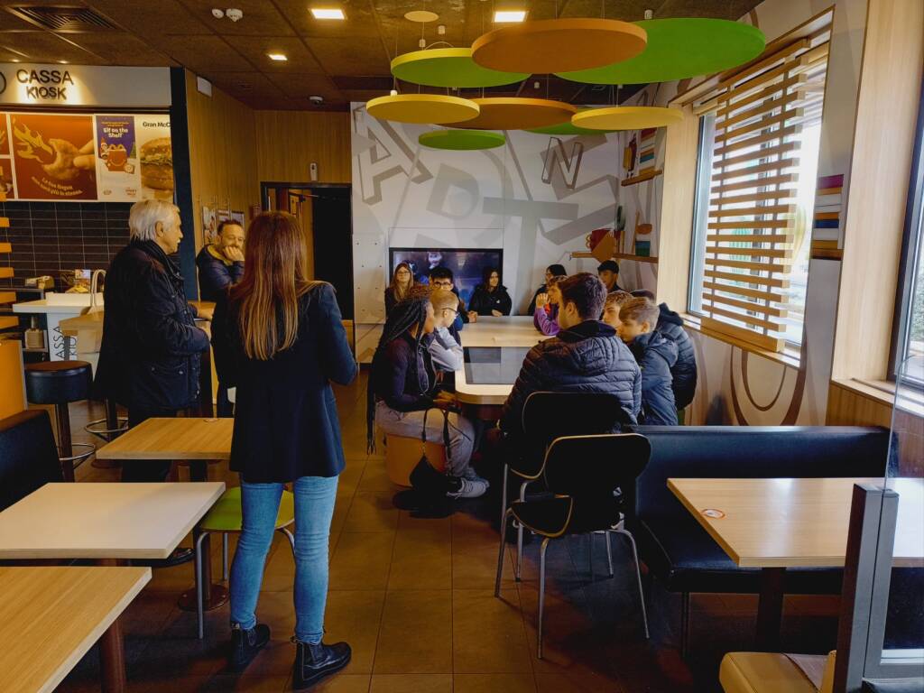 Ladispoli, studenti dell’Alberghiero in visita al McDonald’s