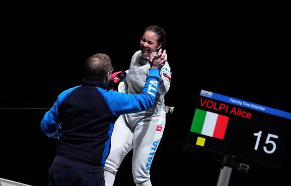 Coppa del Mondo, Alice Volpi trionfa nel fioretto femminile a Novi Sad