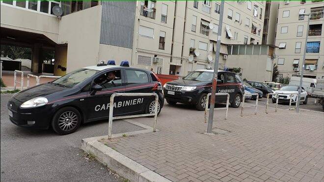 Lotta allo spaccio, blitz a Tor Bella Monaca: 8 arresti