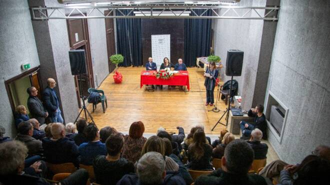 Formia, presentato alla Sala Falcone-Borsellino il libro “Formiae, posta la bellezza”