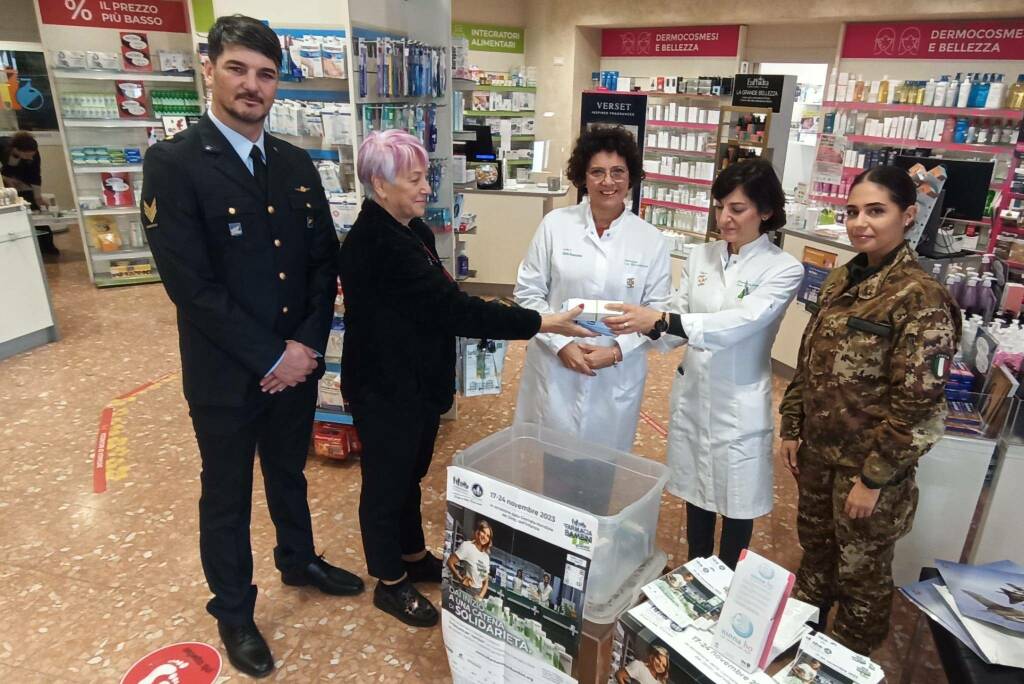 L'Aeronautica Militare in "Farmacia con i Bambini": consegnato il frutto della raccolta solidale ad una casa famiglia di Palidoro