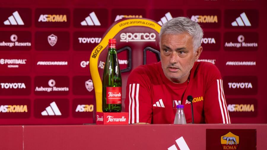 Mourinho rompe gli schemi: “Voglio restare alla Roma”