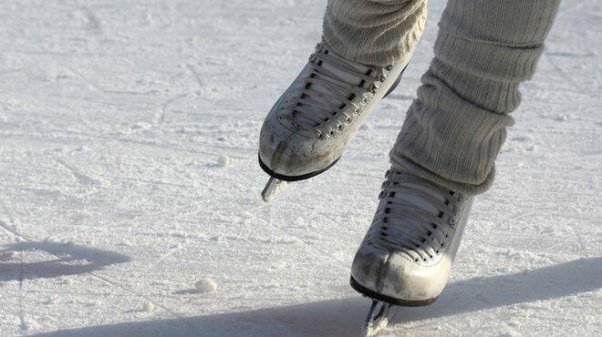 “Fondi on ice”: taglio del nastro per la pista di pattinaggio sul ghiaccio
