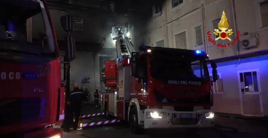 Incendio nell’ospedale di Tivoli: 3 morti e centinaia di pazienti evacuati – VIDEO