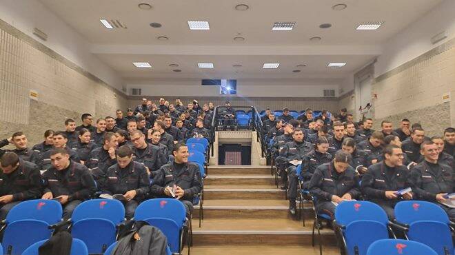 Allievi carabinieri a lezione di sicurezza stradale con Anas