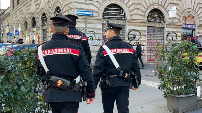 Roma, stretta dei Carabinieri su Termini e dintorni