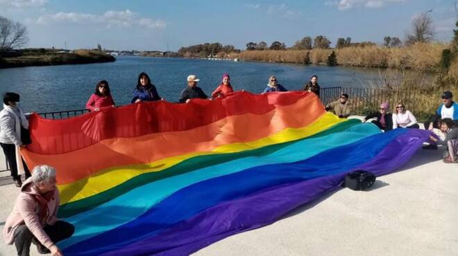 Roma, sul Tevere un carnevale di pace per bimbi e famiglie