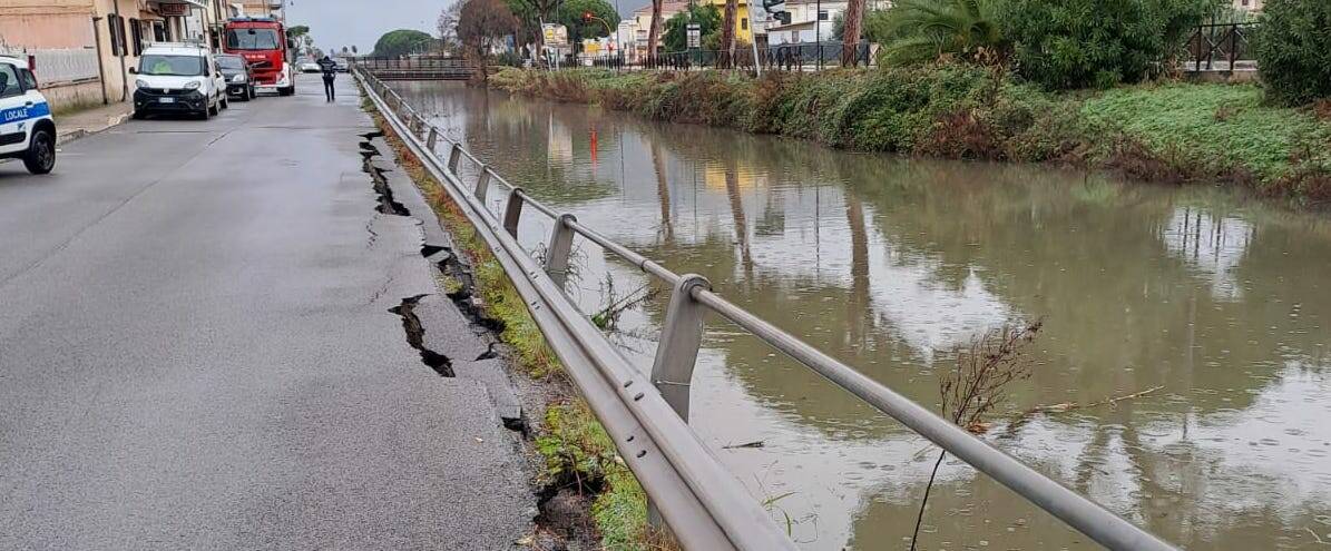 Terracina, cede l’argine, nuovo sopralluogo a via Ponte Rosso 