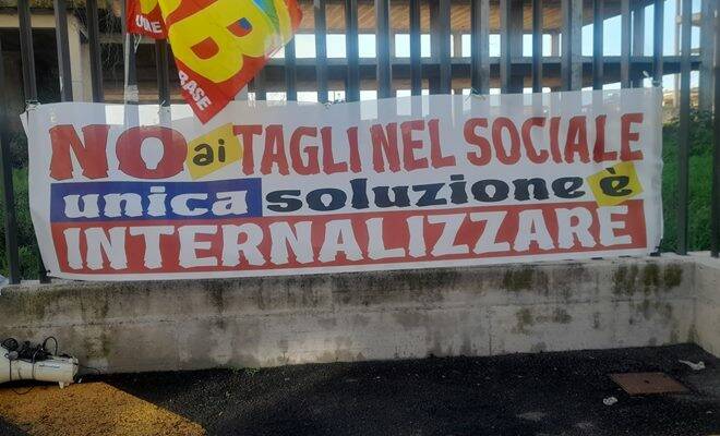 Assistenza alunni disabili ad Ardea, genitori e sindacati in protesta: “No ai tagli al sociale”
