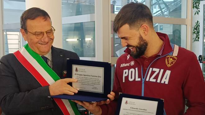 Fiumicino: il sindaco Baccini premia Edoardo Giordan e Alessio Pensieri, atleti delle Fiamme oro