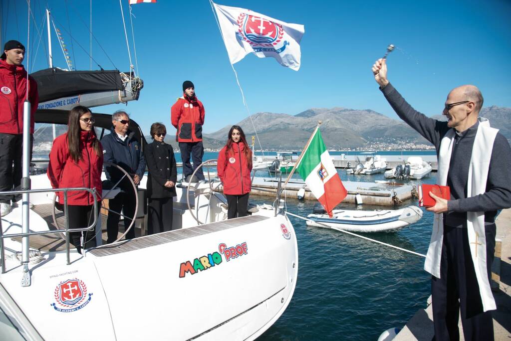 Gaeta, presentata la nuova barca “Mario Prof” dell’Its Academy Caboto