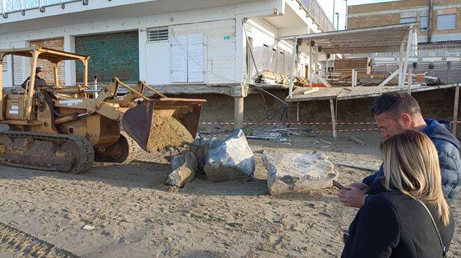 Erosione costiera: partiti i lavori a Torvaianica centro