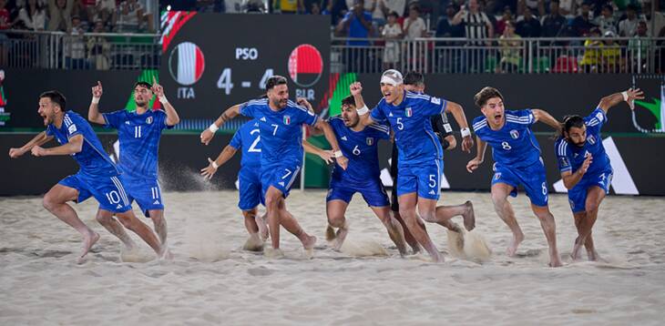 Mondiali di Beach Soccer, strepitosa l’Italia a Dubai: è finale con il Brasile