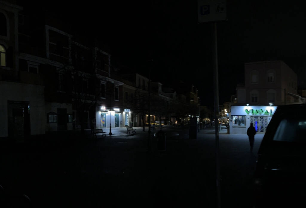 Ostia, Bucci (FI): “Piazza Anco Marzio ancora senz’illuminazione: il Municipio si attivi”